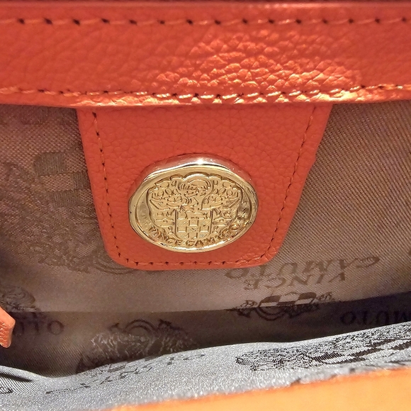Vince Camuto Clutch 100% Leather - Picture 7 of 7